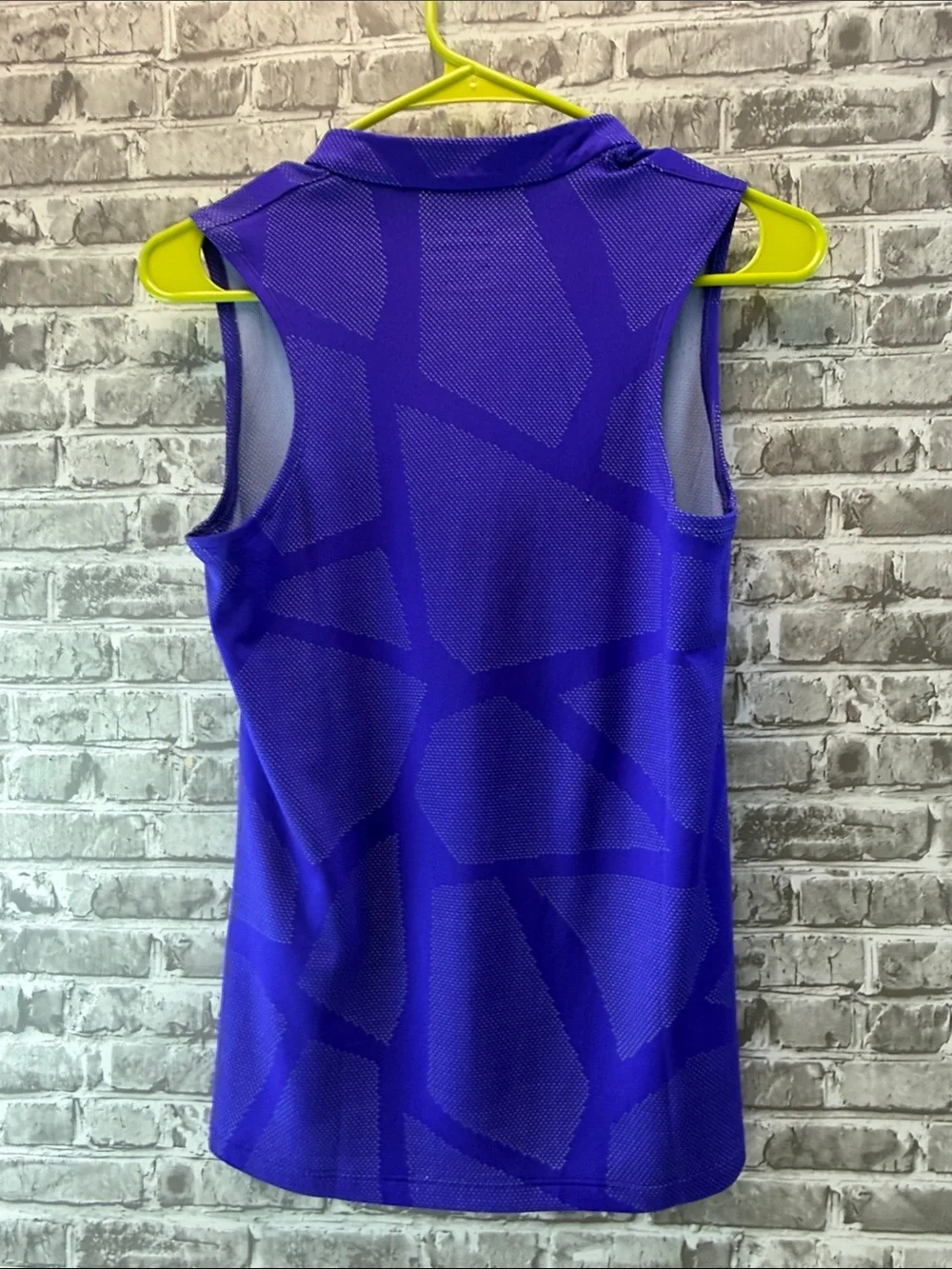 Nike‎ Purple Sleeveless Dri-FIT V-Notch Athletic Tank